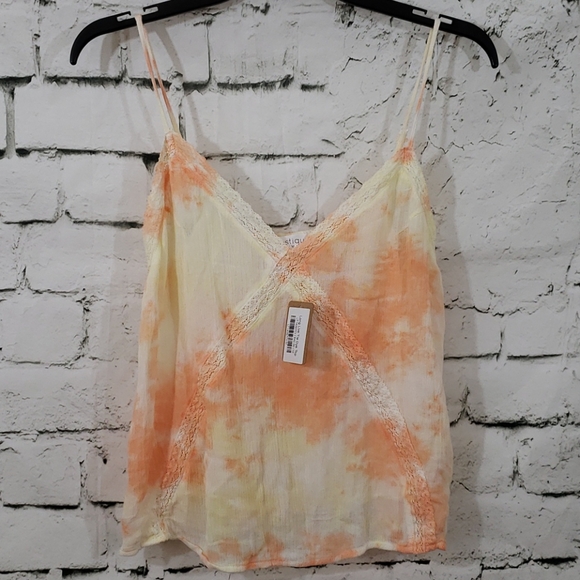 vestique Tops - NWT Vestique tie dye tank top